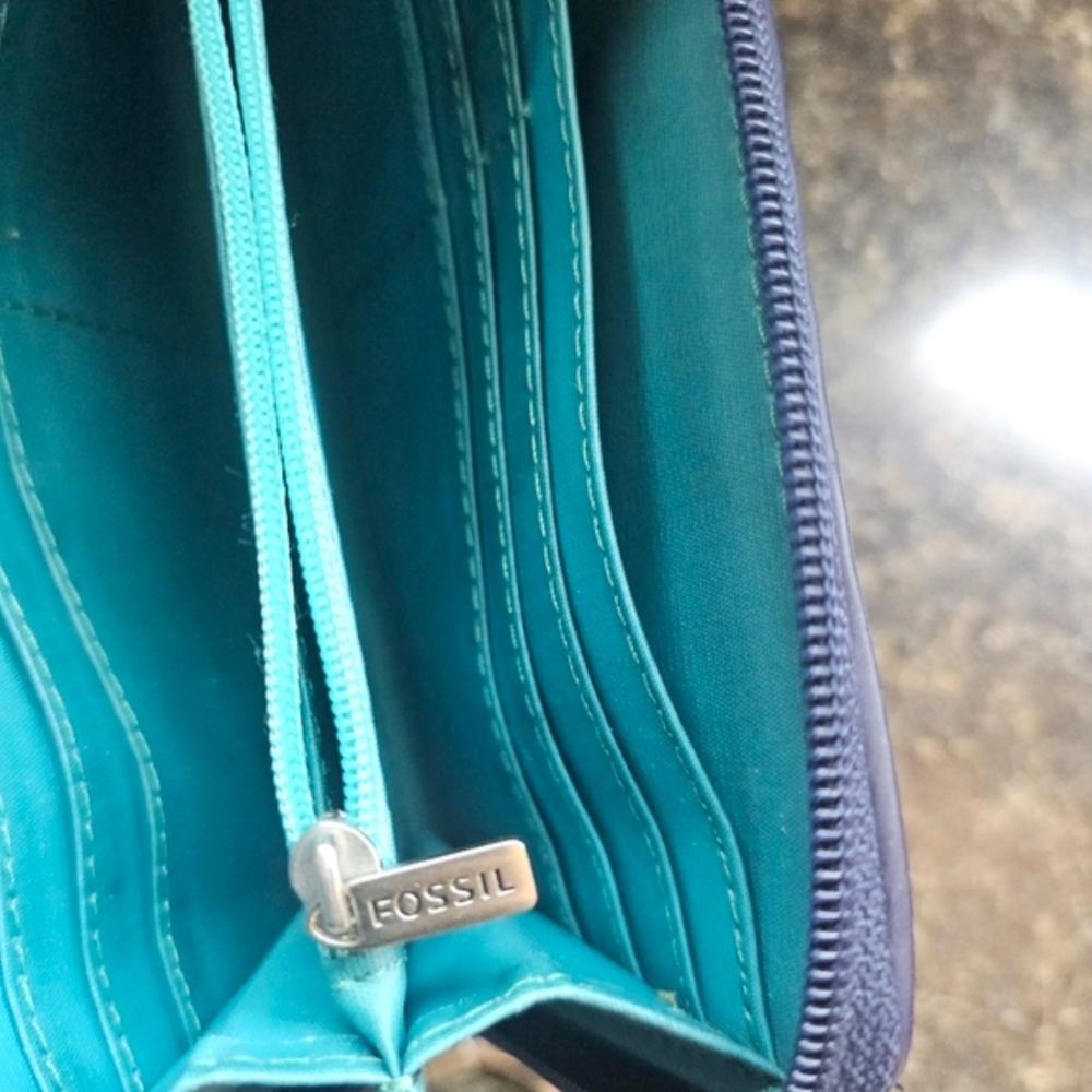 Fossil Wallet - Picture 5 of 7